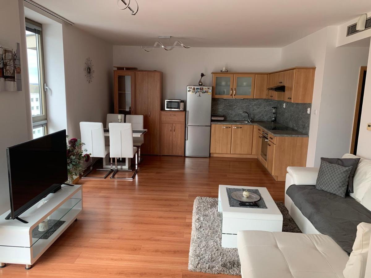 Vienna Gate Apartment ブラチスラヴァ エクステリア 写真